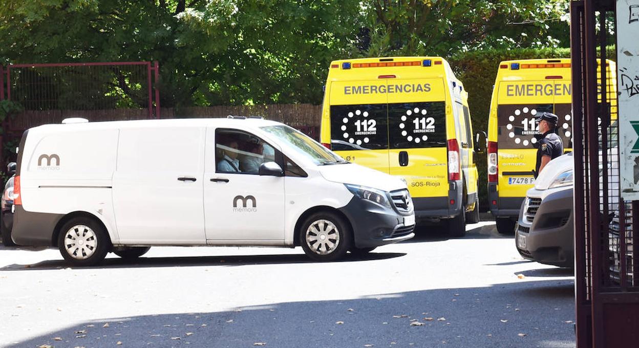 Fallece una mujer de 77 a os en la piscina de una urbanizaci n